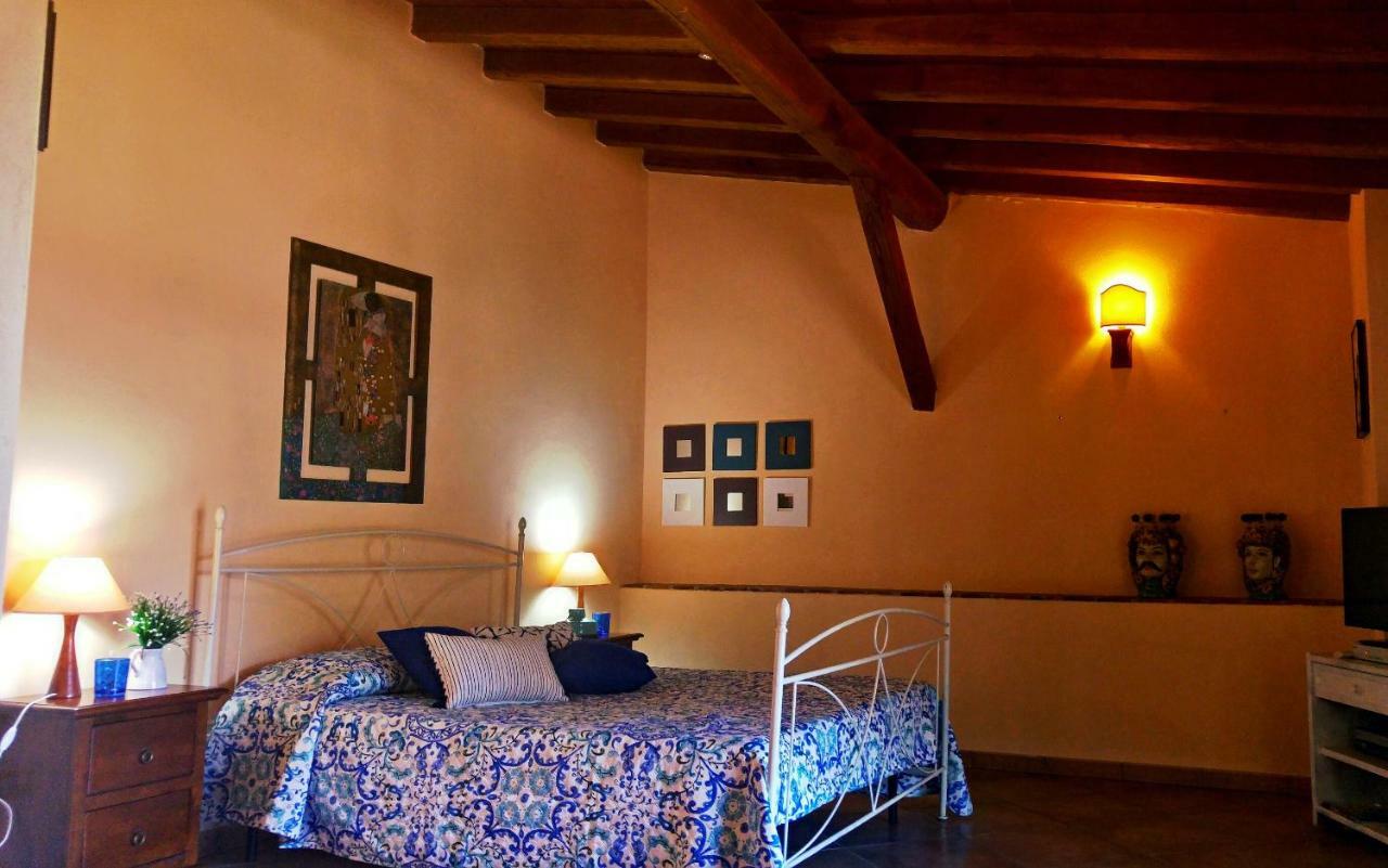 Casa Il Faro Villa Con Piscina คาสเตลโมลา ภายนอก รูปภาพ